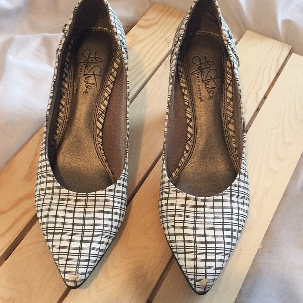 White with black stripes heels